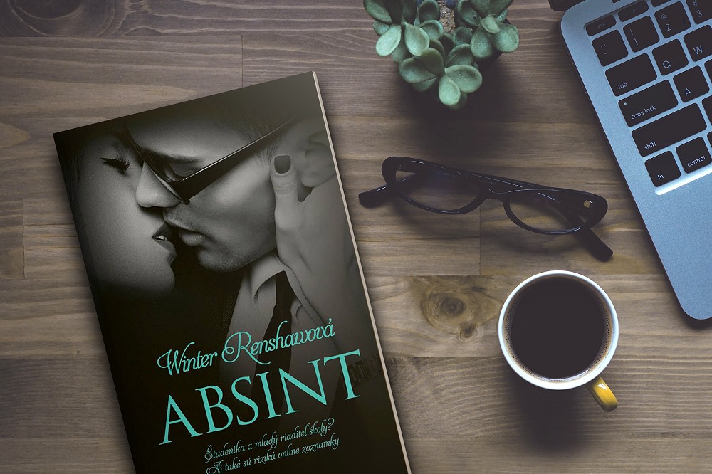 Šteklivý a provokujúci Absint - román (nielen) o rizikách online zoznamky