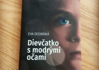 Eva Dedinská – Dievčatko s modrými očami