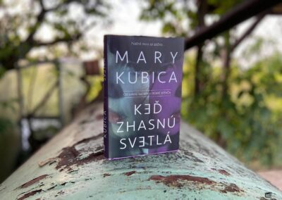 RECENZIA: Mary Kubica – Keď zhasnú svetlá