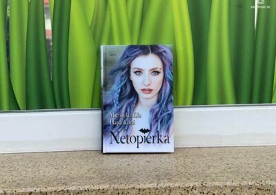 RECENZIA: Michaela Ella Hajduková – Netopierka