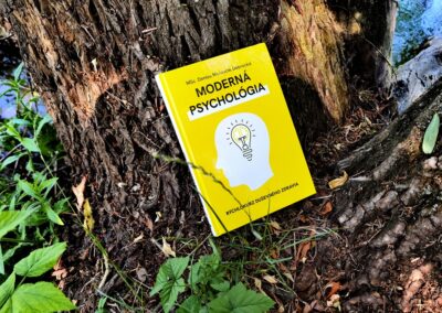 RECENZIA: Denisa Moravčík Debrecká – Moderná psychológia